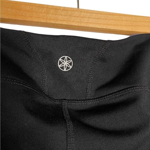 Gaiam Yoga Pants S  - Picture 6 of 6